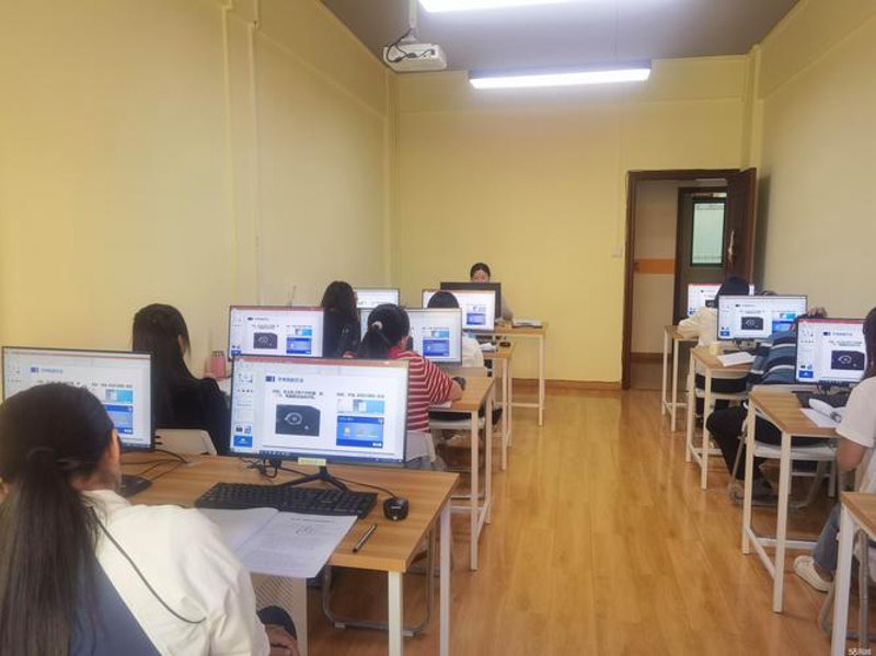 上海网站建设：打造品牌新高度